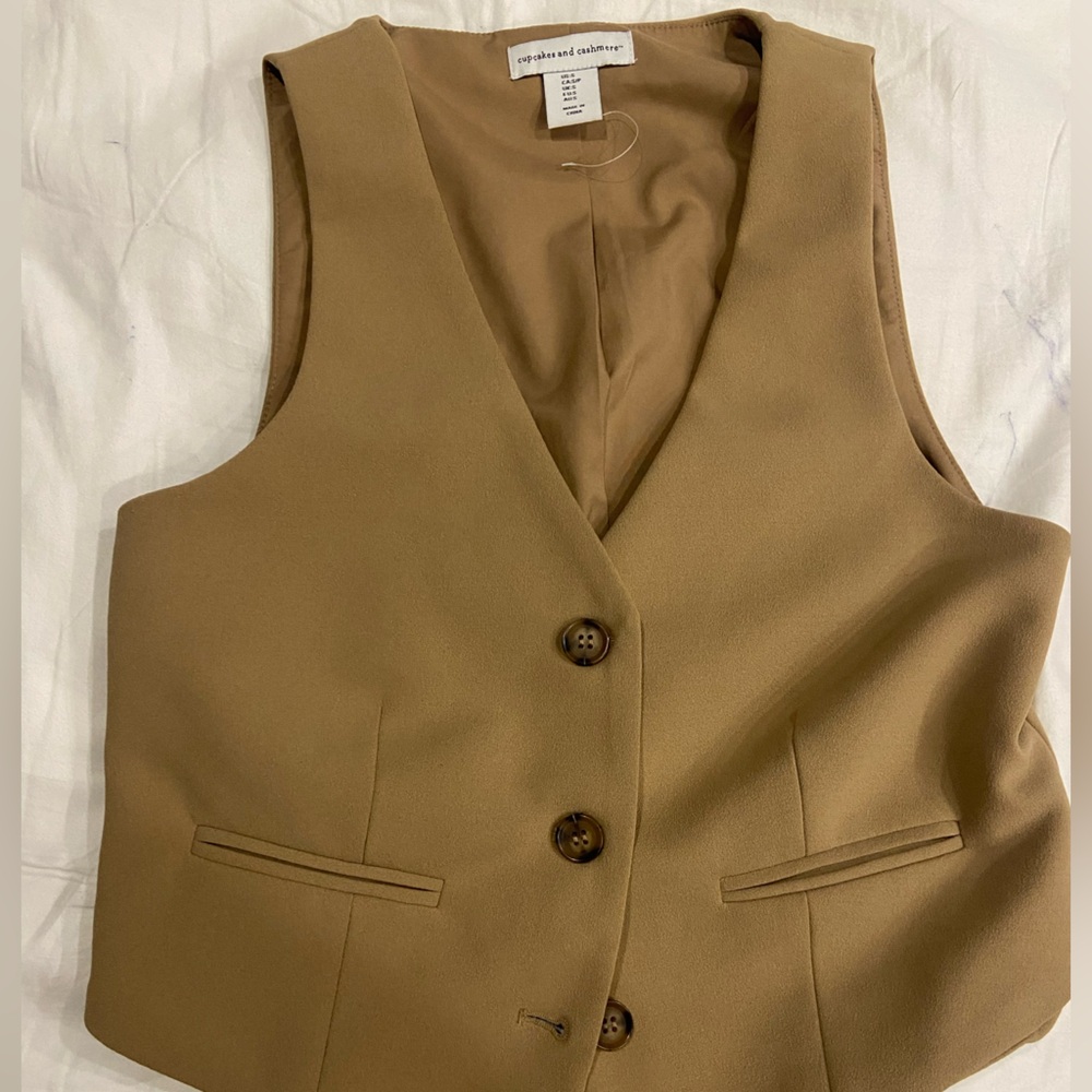 2 piece set brown vest and pants small